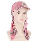 Foulard associé à une casquette femme