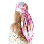 Foulard au carré pour les cheveux