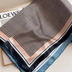 Foulard au format carré 90x90