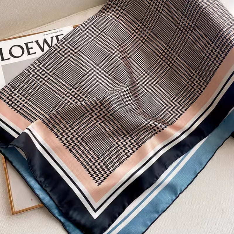 Foulard au format carré 90x90