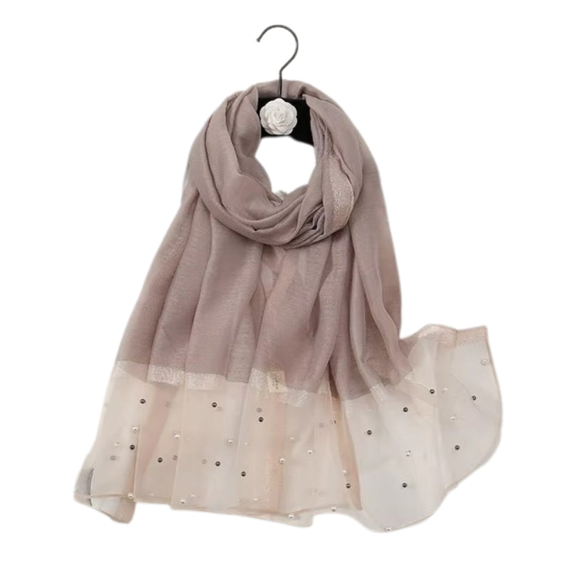Foulard aux ornements de perles