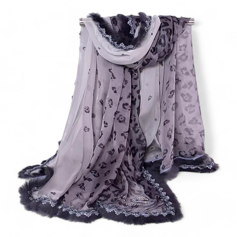 Foulard avec motif léopard imprimé