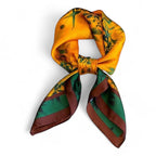 Foulard carré de petite taille en couleur