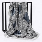 Foulard carré en format réduit