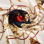 Foulard carré en soie grand format