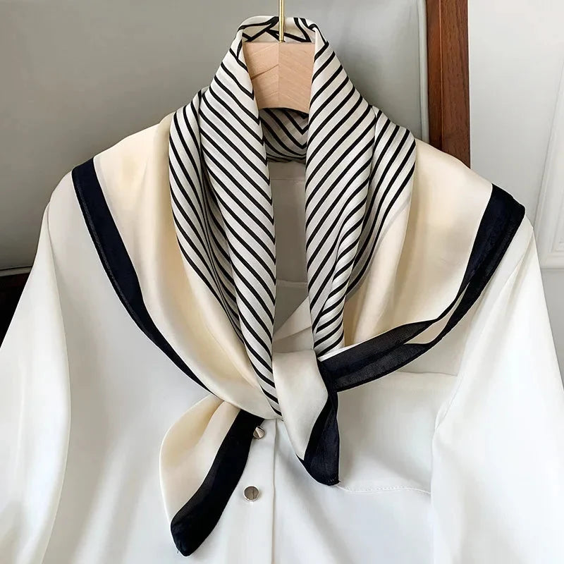 Foulard carré petit format couleur