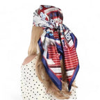 Foulard carré pour agrémenter les cheveux