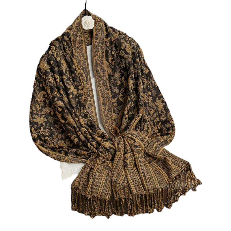 Foulard d’allure indienne pour femme