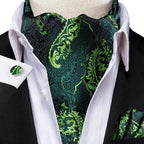 Foulard de mariage façon cravate