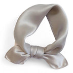 Foulard de petite taille en soie pour femme