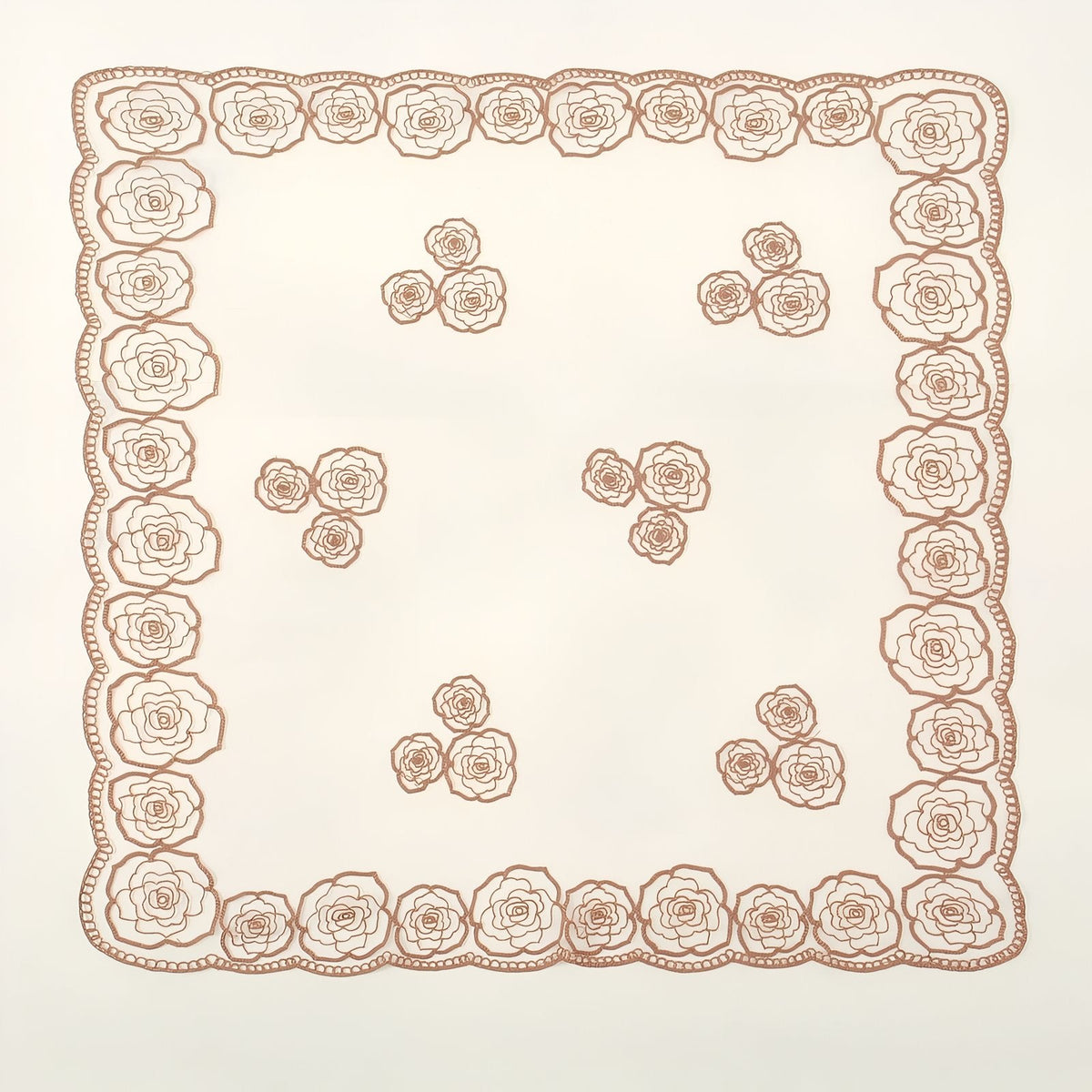 Foulard de tête en dentelle