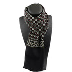 Foulard destiné au cou des hommes