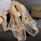 Foulard en mousseline de soie destiné aux femmes