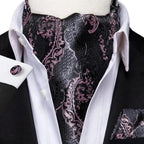 Foulard façon cravate pour les noces