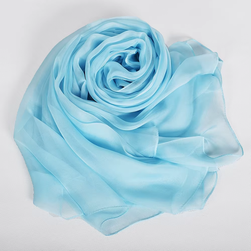 Foulard féminin chic en soie
