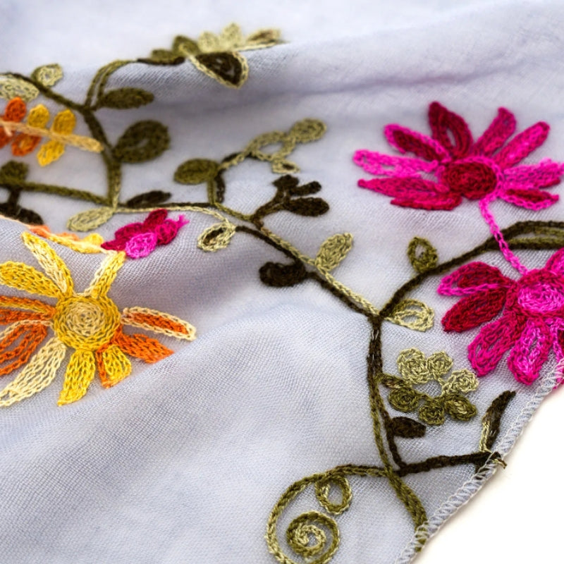 Foulard femme à fleurs