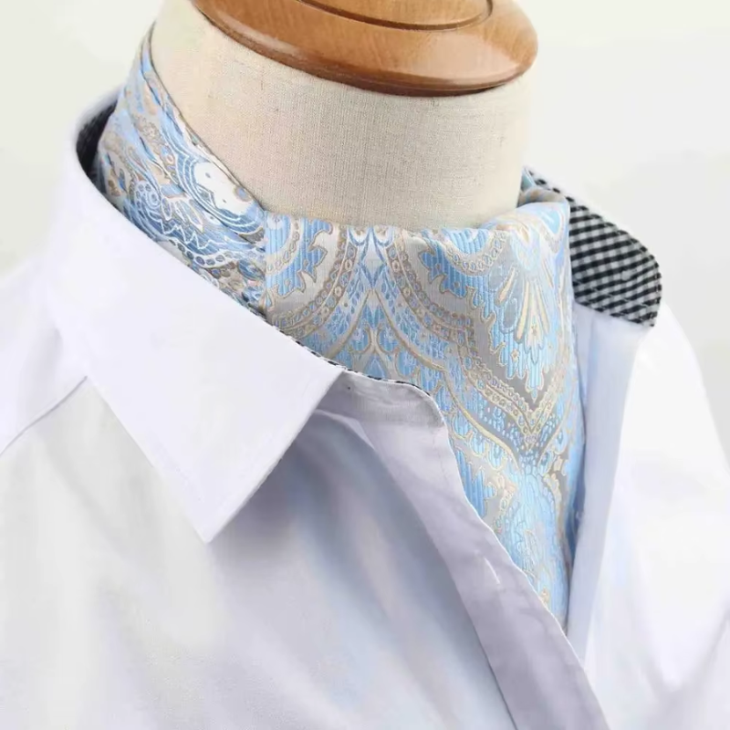 Foulard homme de style ascot