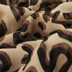 Foulard marron à imprimé léopard