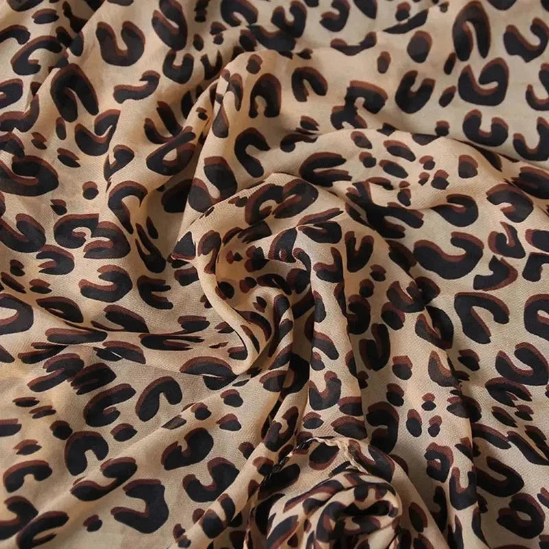 Foulard marron motif léopard
