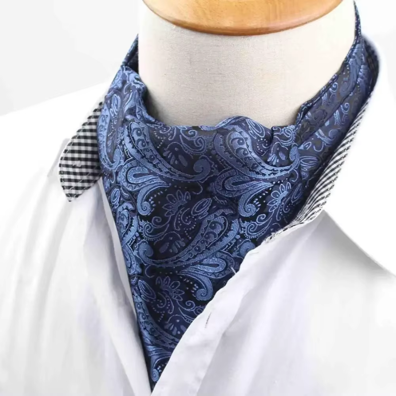 Foulard masculin au style ascot