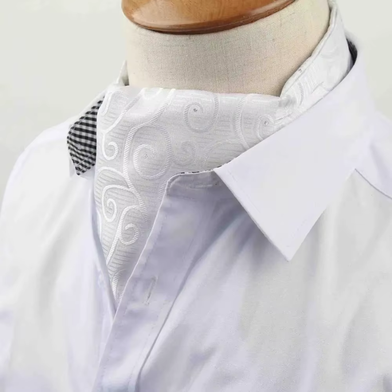 Foulard masculin de style ascot