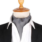 Foulard motifé de type ascot