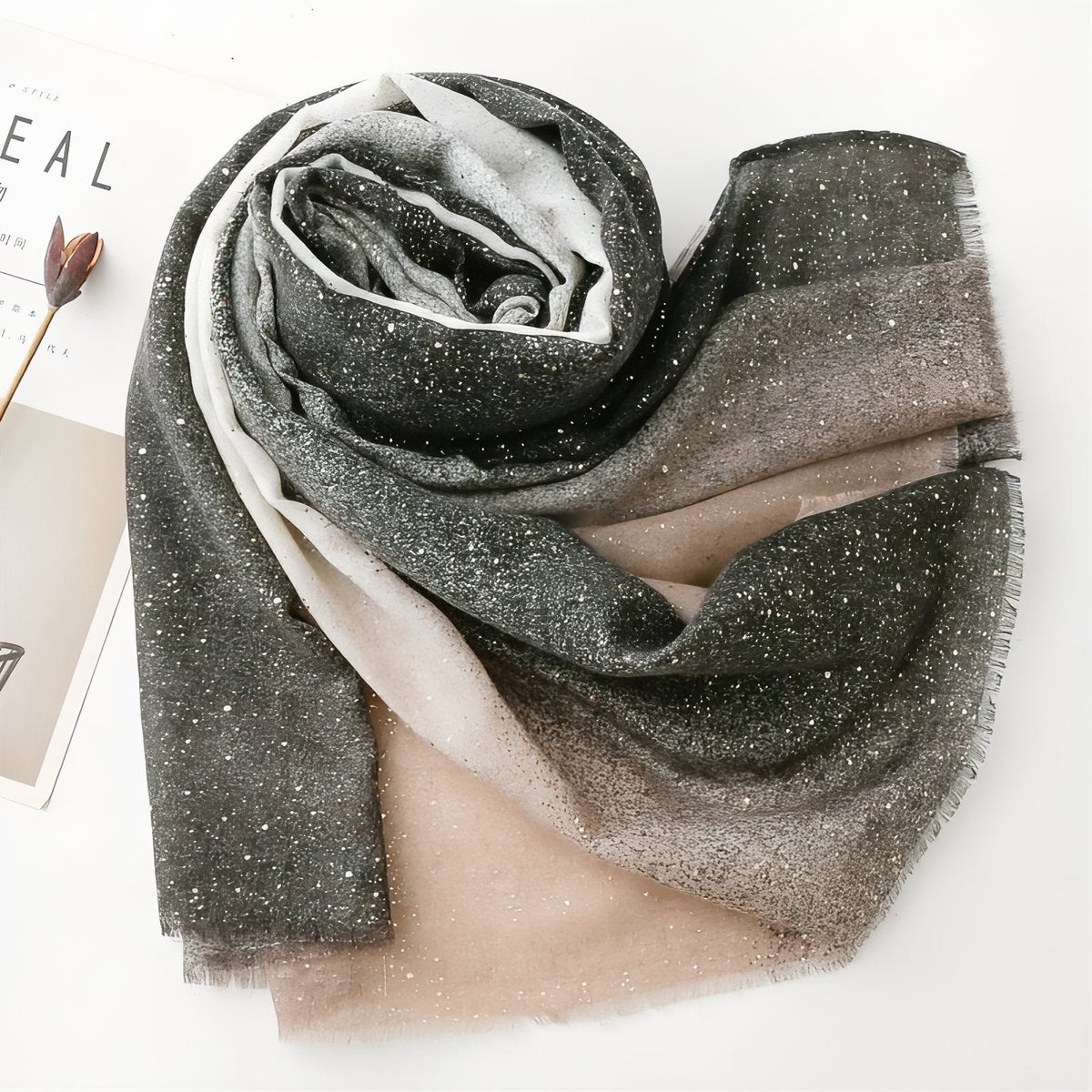 Foulard paillettes destiné aux femmes