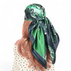 Foulard pour agrémenter les cheveux