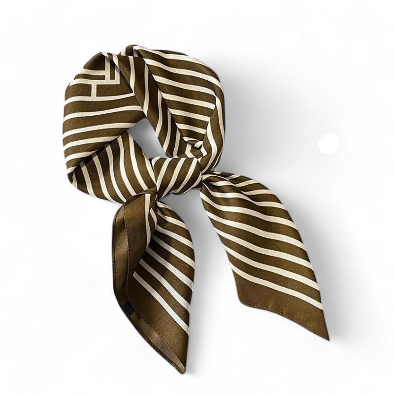 Foulard tour de cou petit format pour femme