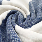 Fouta de plage frangée au motif rayé tricolore