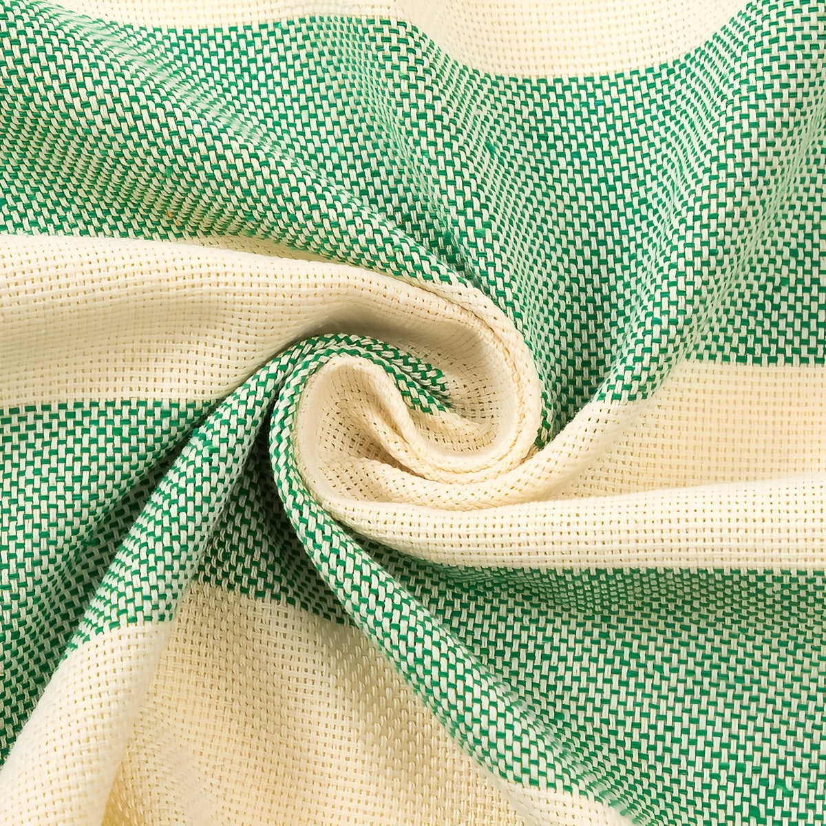 Fouta servant de drap de plage