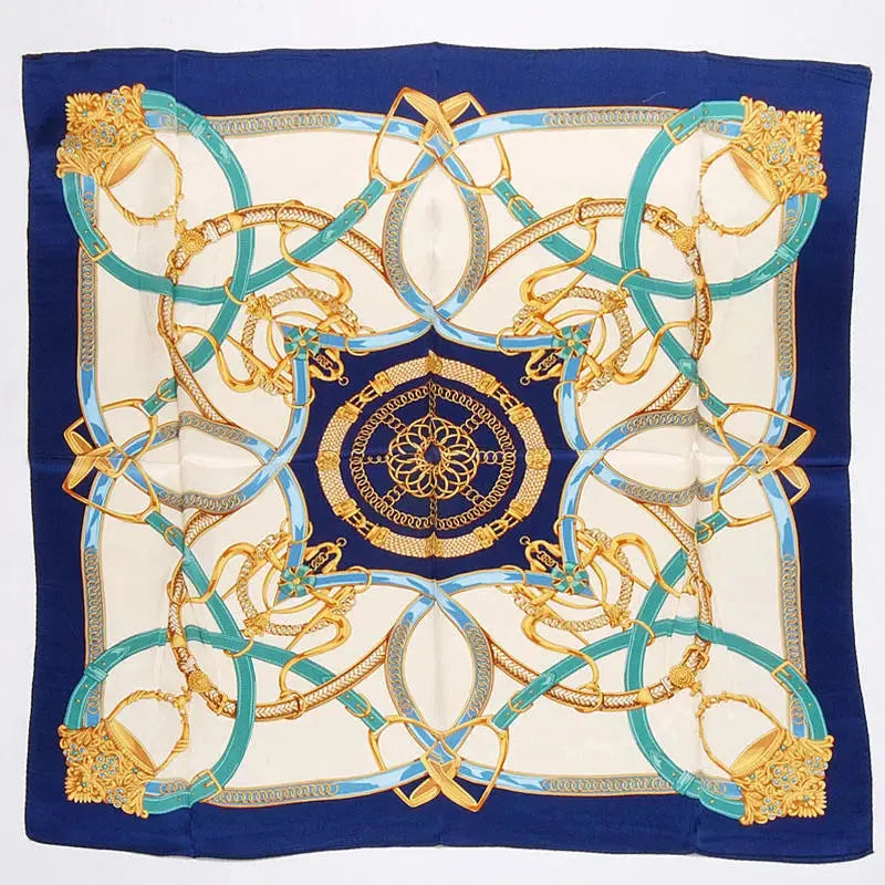 Grand foulard carré en soie