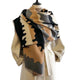 Beige y negro