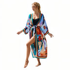 Kimono grande taille imprimé d’inspiration estivale pour la plage