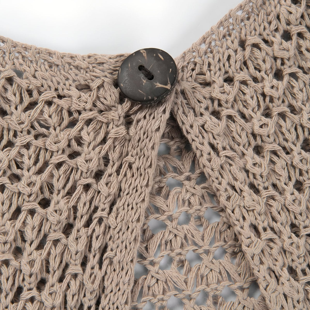 Légère robe de plage en crochet au style sexy