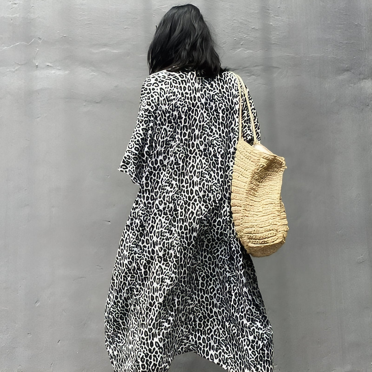 Long kimono à motif léopard pour la plage