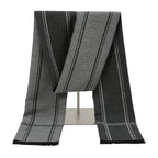 Long modèle d’écharpe pour homme