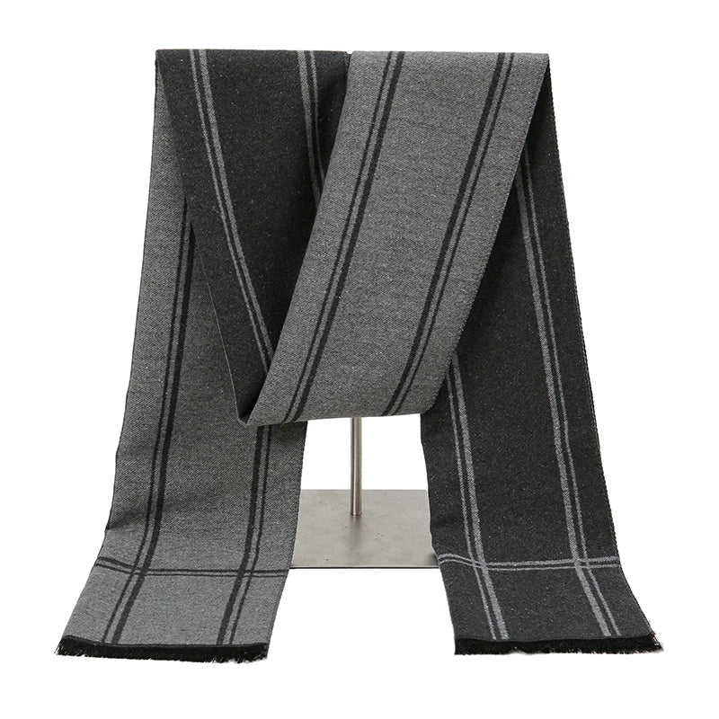 Long modèle d’écharpe pour homme