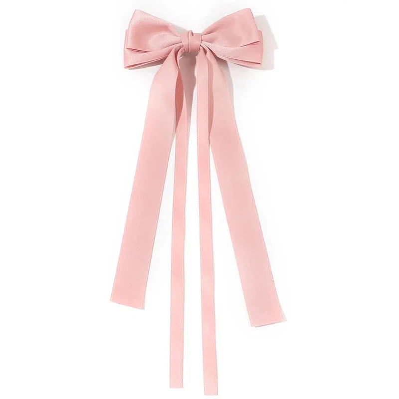 Nœud papillon comme accessoire cheveux