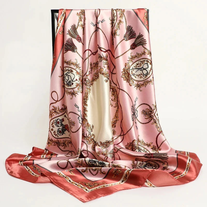 Petit foulard au format carré