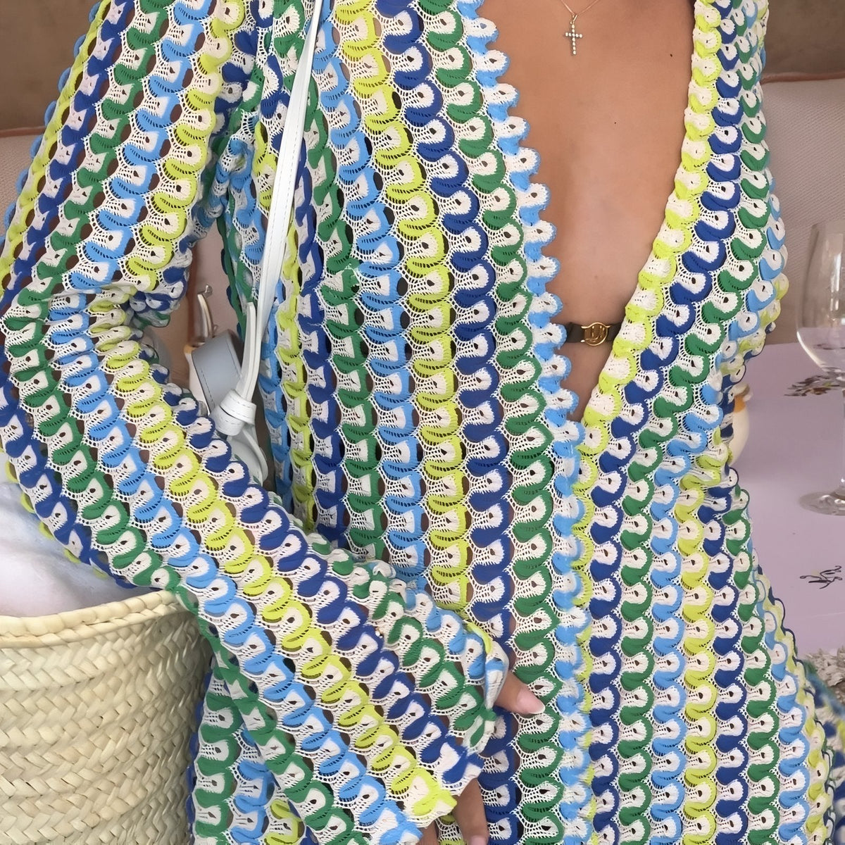 Robe à manches longues en crochet coloré