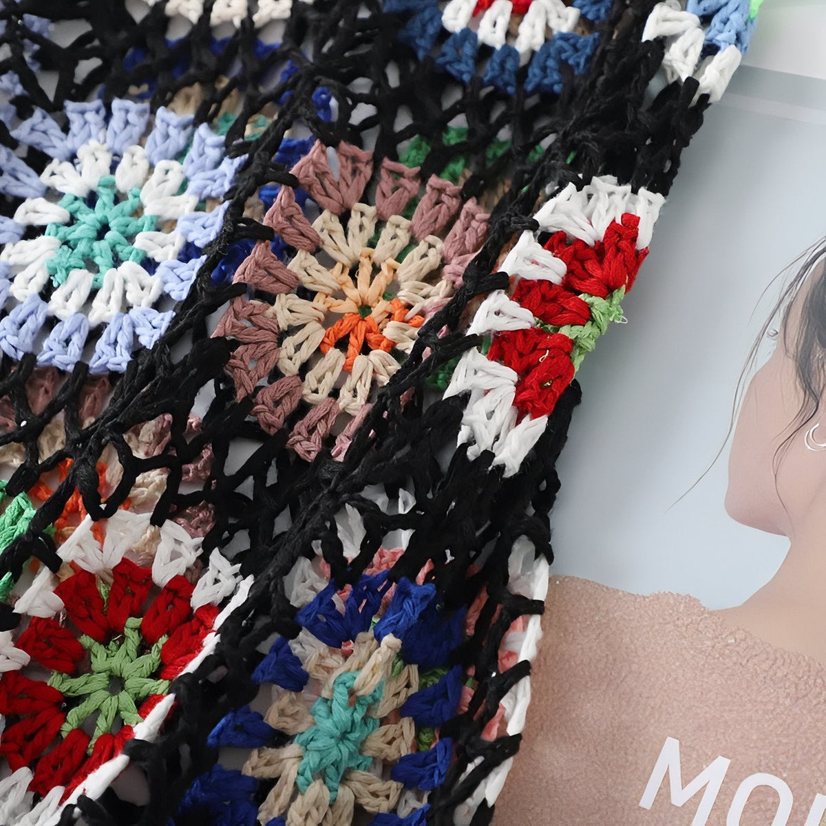 Robe ajourée colorée en crochet pour plage