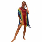 Robe courte de plage crochetée et multicolore