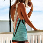 Robe courte en crochet semi-transparent pour la plage