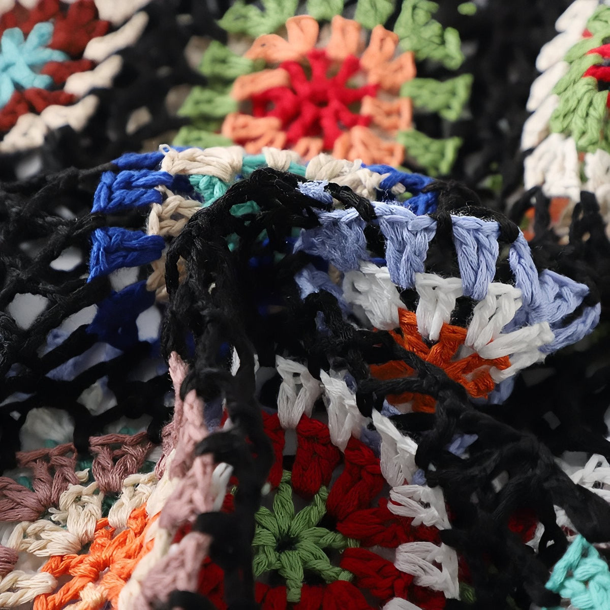 Robe de plage en crochet coloré et ajouré