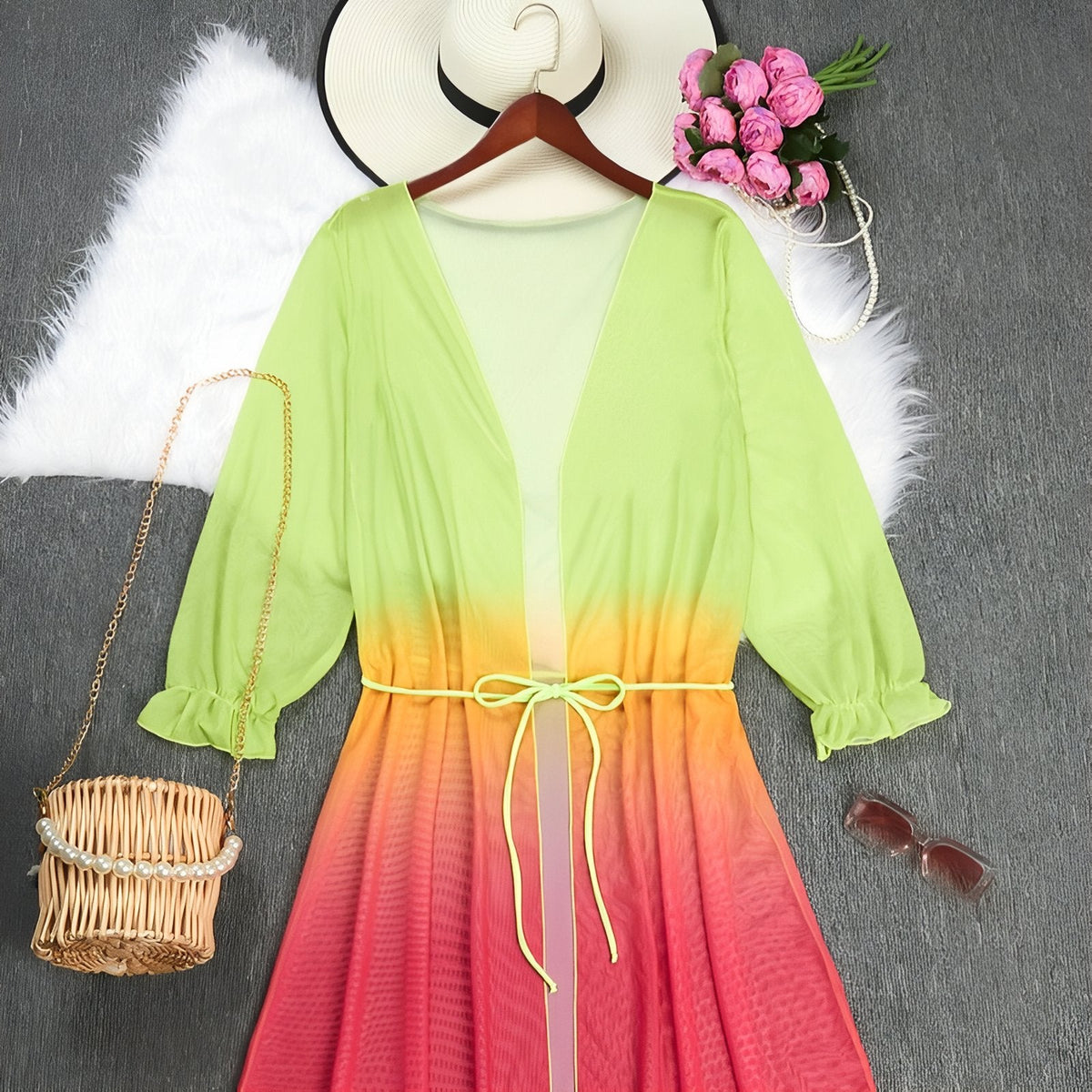 Robe de plage longue façon kimono transparente flashy