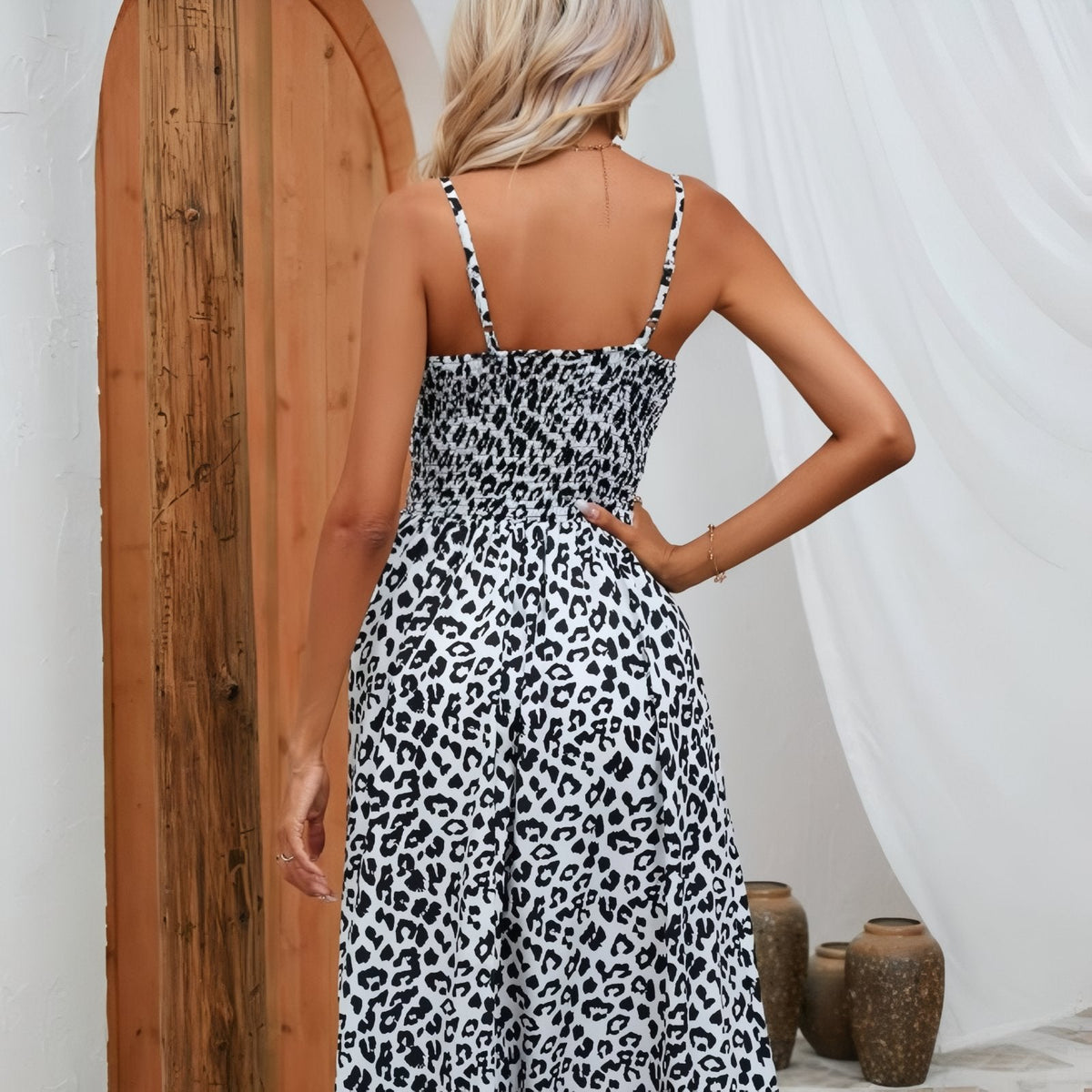 Robe pour la plage aux motifs léopard